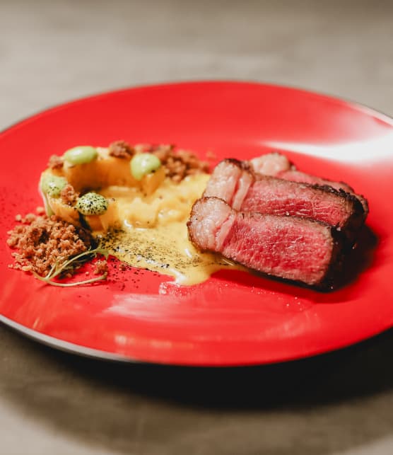 Picanha, courge, crumble aux épices, sabayon au curry