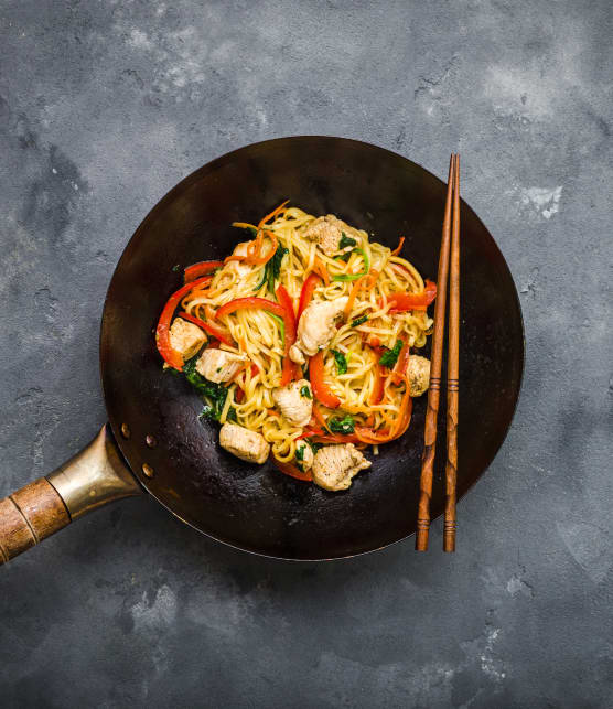 sauté de poulet et nouilles de Shanghai