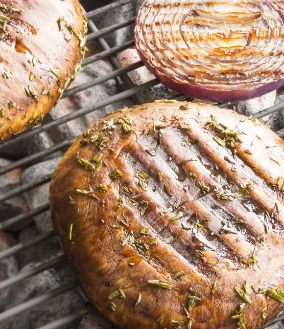 champignons portobello grillés à l'ail et au fromage