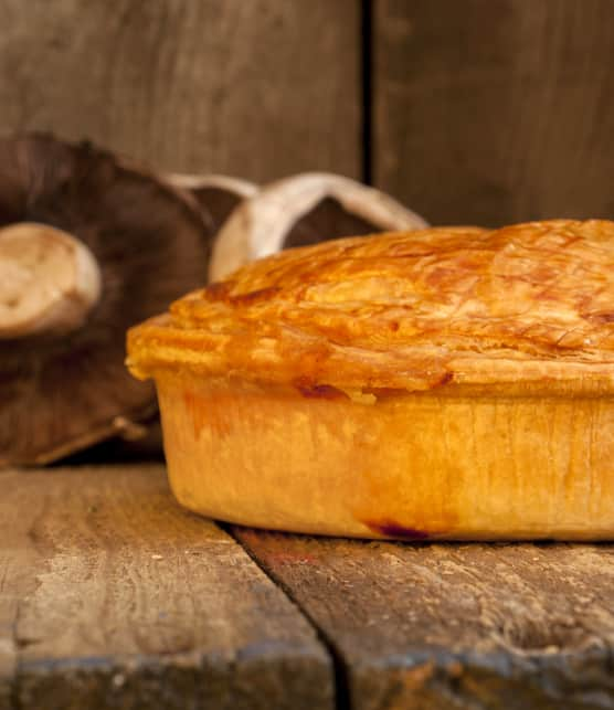 Tourte végétarienne aux champignons sauvages et au porto