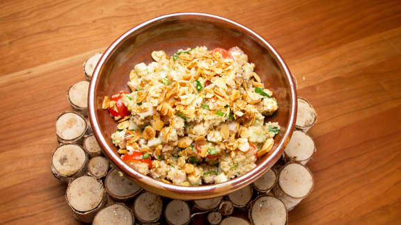 Salade repas au quinoa et poulet grillé