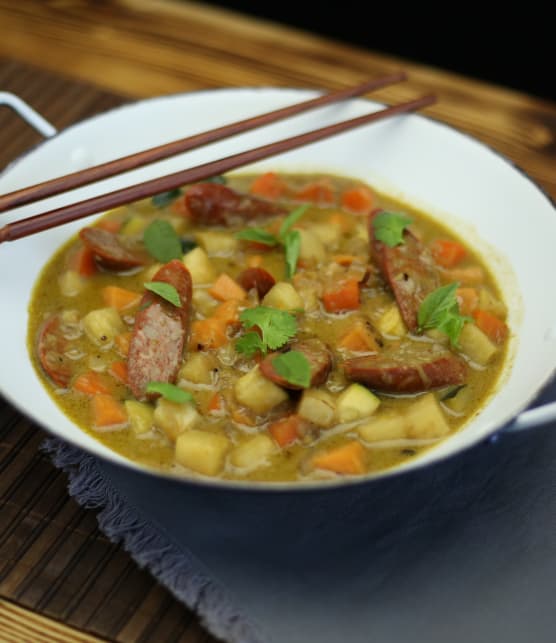 Cari vert à la merguez d’agneau et légumes racines