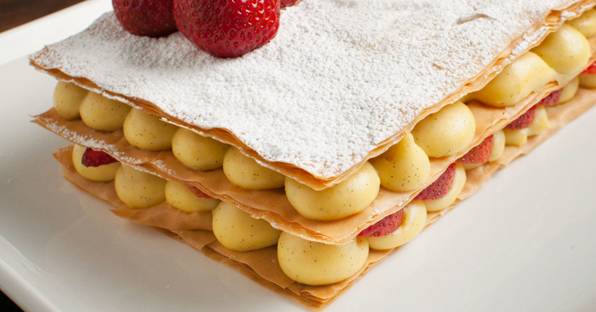 Mille-feuille délicat aux fruits rouges | Zeste